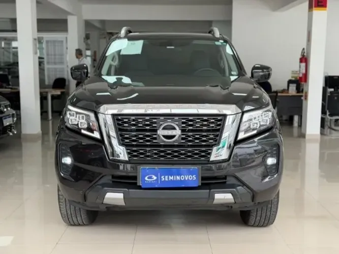 Nissan Frontier XE CD 4X4 2.3 Bi-TB Diesel Aut. 2025
