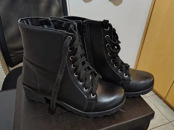 Coturno Preto Numeração 38