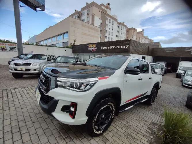 Toyota Hilux CD Gr-s 4X4 2.8 TDI Dies. Aut. 2020
