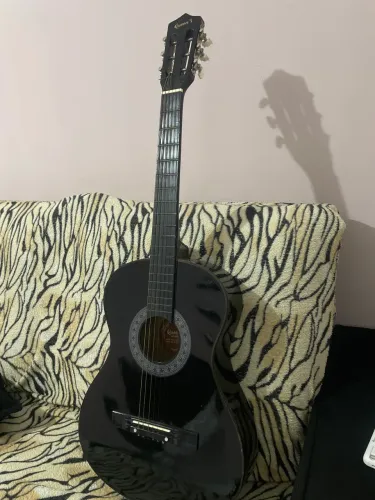 Violão Queen?s