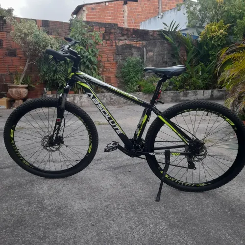 Bicicleta Absolute Nero