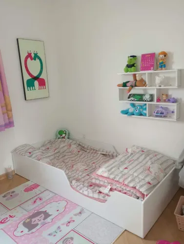 Vendo cama infantil montessoriana em ótimo estado