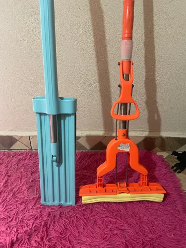  1 Mop Flat (azul) + 1 Mop PVA com escorredor (laranja) 30,00 os dois junto 