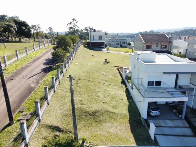 Terreno Exclusivo à Venda no Condomínio Cerro Mirador - Zona Sul de Porto Alegre
