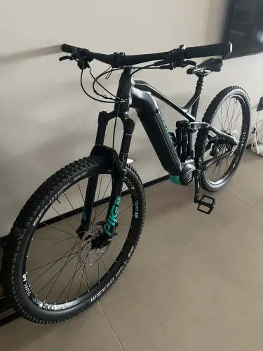 Bicicleta elétrica impulse e trail evo Sense