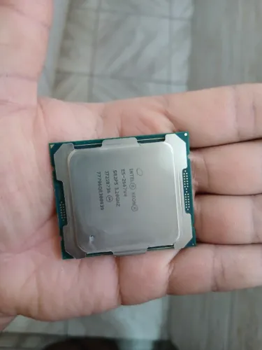 Processador Intel Xeon E5-2667 v4