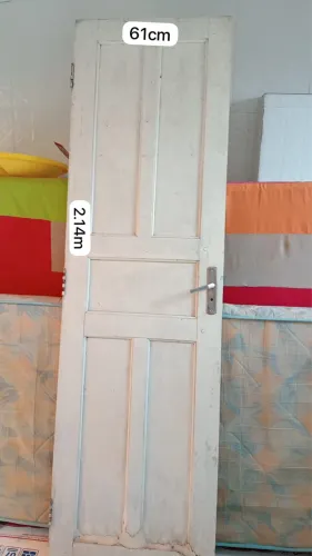 Janela e 2 portas 