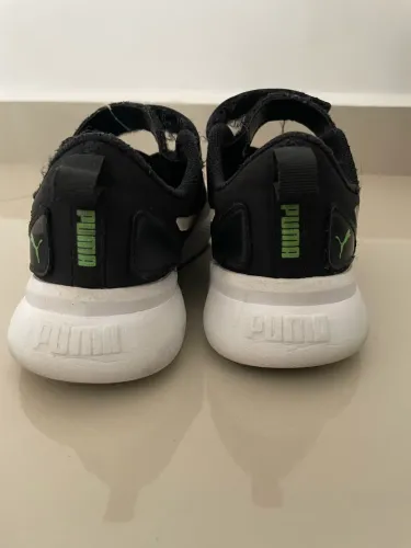 Tênis Puma - tamanho 30