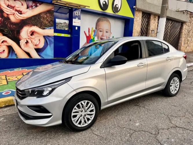 Fiat Cronos Drive 1.0 6V 2024