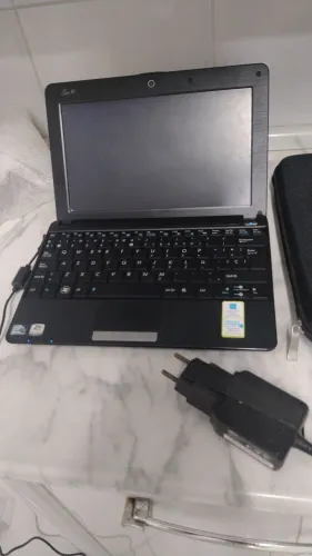 Netbook 10" Asus.