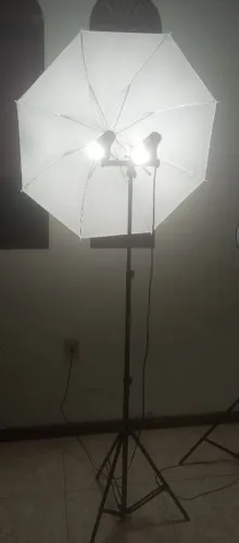 Kit Estúdio Iluminaçao Foto Soquete E27 Duplo + Sombrinha