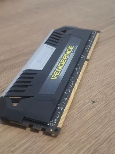 Memória Ram DDR3 8GB Corsair