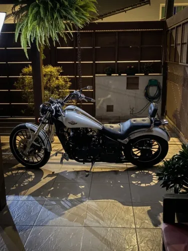 Moto Custom Regal Raptor Ghost