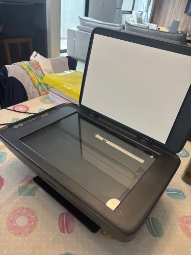 Impressora HP Deskjet 2774 (escaneia, cópia e imprime)