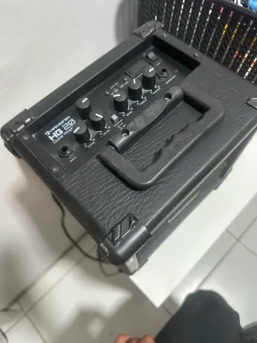 Amplificador para guitarra ou violão muito barata