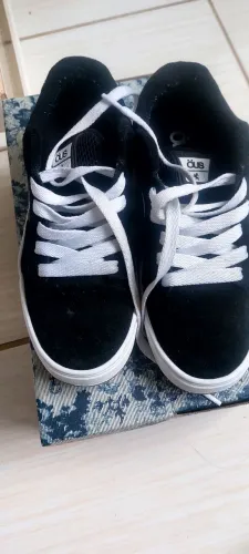 Tenis n.36