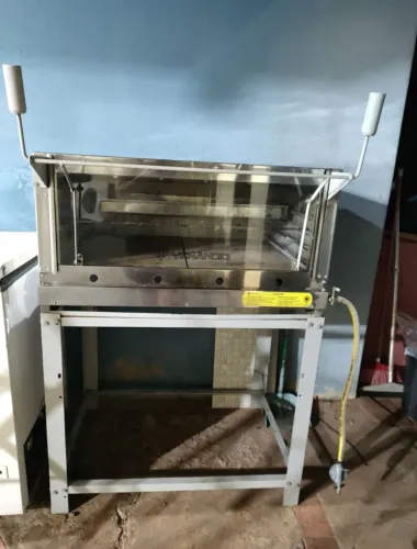 Forno industrial com refratário