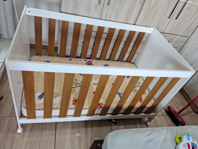 Berço americano que vira cama