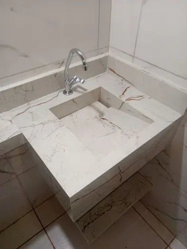 Pias esculpida de porcelanato