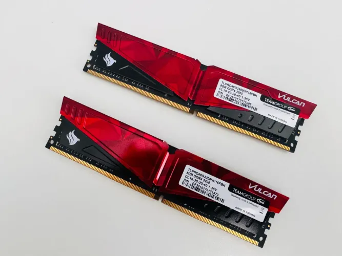 Memória RAM Vulcan 2x 8gb DDR4 3200Mhz