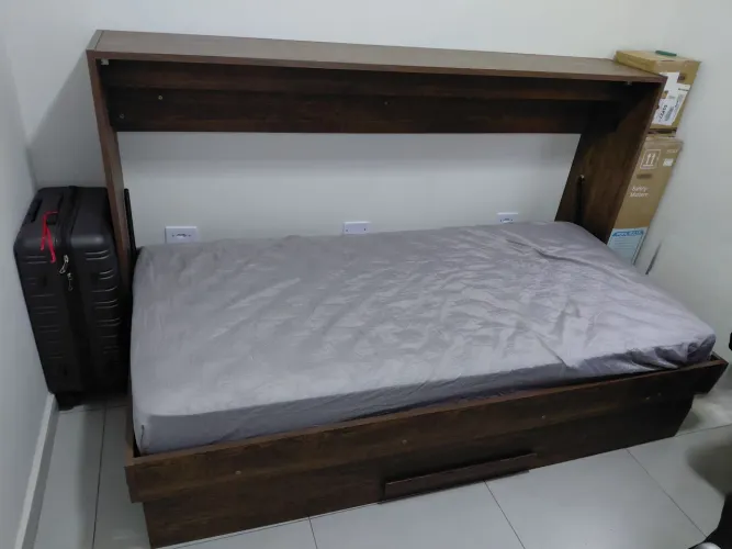 Cama de solteiro dobrável com colchão Ortobom 