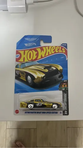 Aston Martin  hot wheels STH