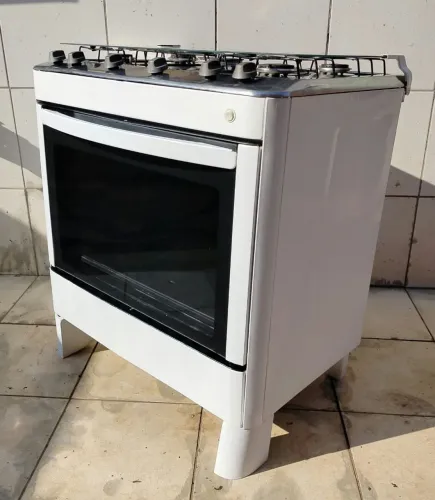 Fogão 5 botão em excelente estado