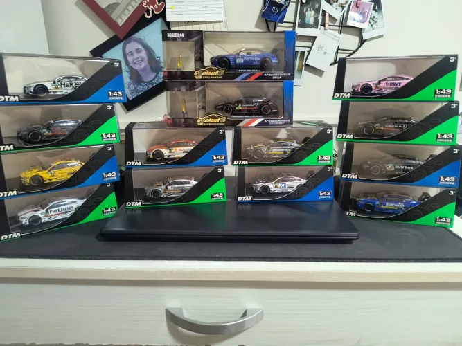 14 miniaturas 1/43 DTM rally novos super carros
