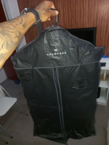 Terno Blaze Preto CRAWFORD TAM48 e uma gravata da PIERRE LAFITTE de brinde 