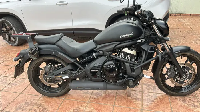 Vulcan S com abs nova de tudo com bagageiro, sissibar, alforge de tanque