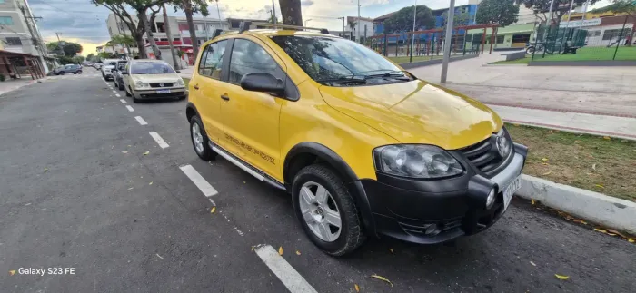Volkswagen Crossfox 1.6 MI Total Flex 8V 5P 2009