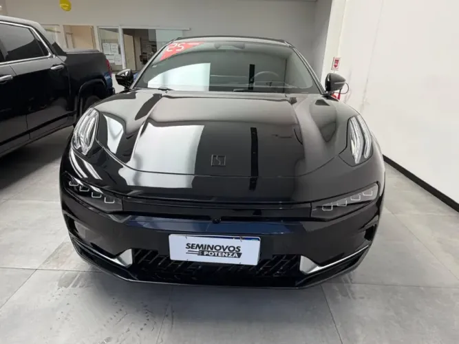 Zeekr 001 Premium Premium (elétrico) 2025