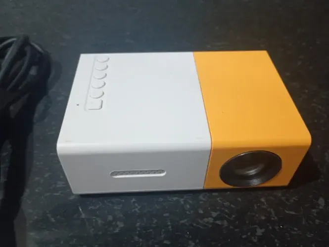 Mini projetor portátil 