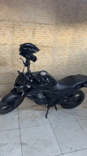 Fz15 2024 preta 