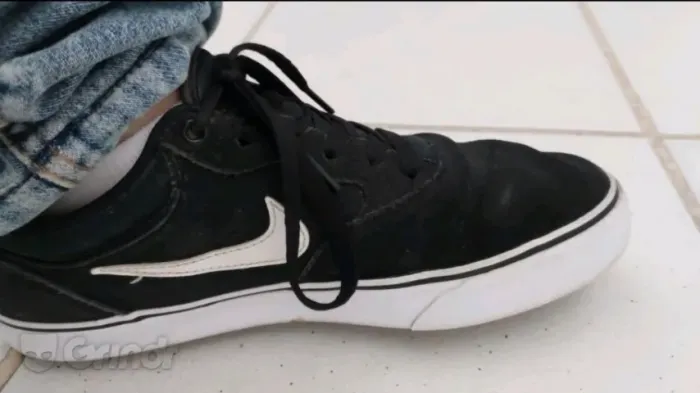 Tênis Nike preto masculino usado