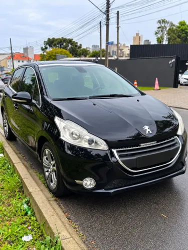 Peugeot 208 Griffe 1.6 Flex 16V 5P Aut. 2014