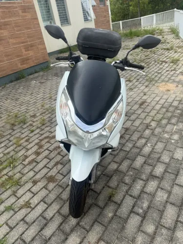 Moto pcx automática 