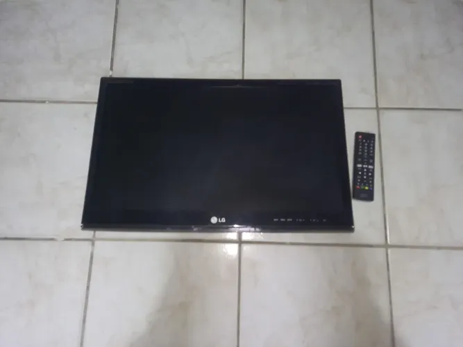 Tv 26 polegadas completa, ler descrição 