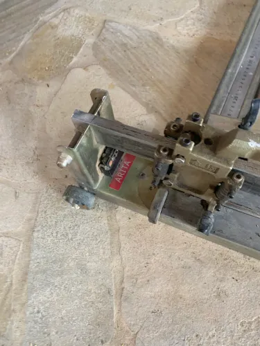Riscador Cortador de Porcelanato de até 1,20 metro Arita  