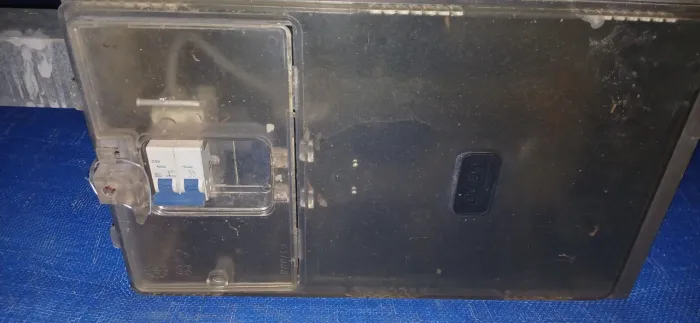 Vendo Padrão de energia bifasico 7 metros 
