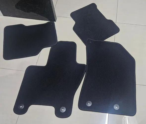 Jogo de tapetes Carpet Jeep Compas.
