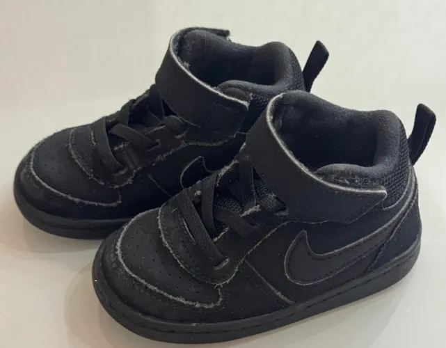 Tênis Nike TAM 19 (11cm)
