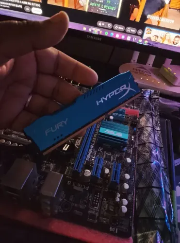 Placa de vídeo GTX 750 ti 2gb + 8gb Ram Hyperx