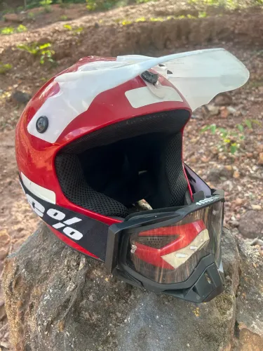 Capacete TAM-58 Com Óculos