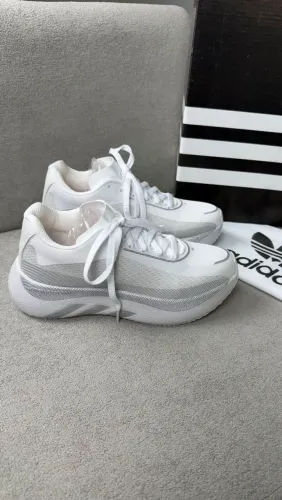 Adidas hyperboost
