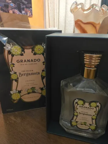 Colônia chá preto com Bergamota 300ml.