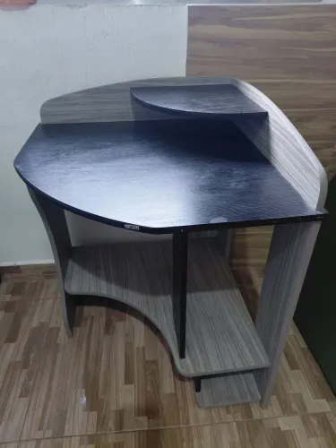 Escrivaninha para computador 