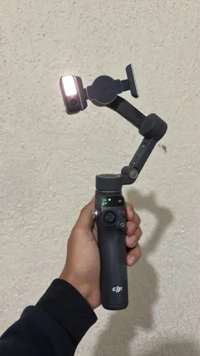 Osmo mobile 7P  Compra em fevereiro, completa.