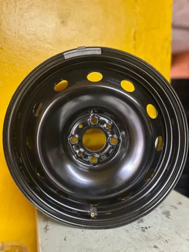 Roda aro 15 de ferro Fiat , cronos , Argo ,Punto 
