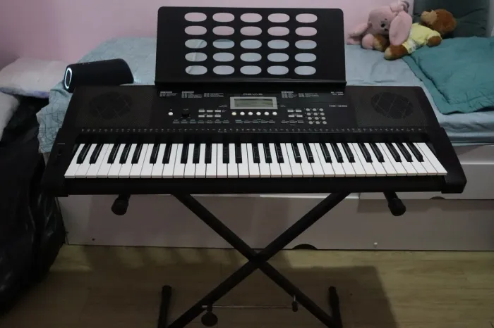 TECLADO REVAS KB-330 EM ÓTIMAS CONDIÇÕES!!